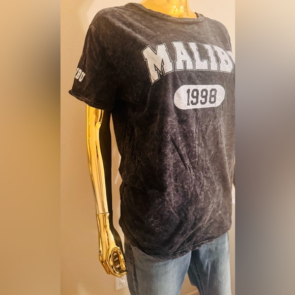 On Fire Charcoal Graphic Malibu Tee, Size XL - Picture 5 of 7